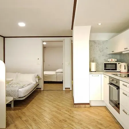 Nadia Nk Apartment *