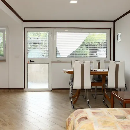 Nadia Nk Appartement