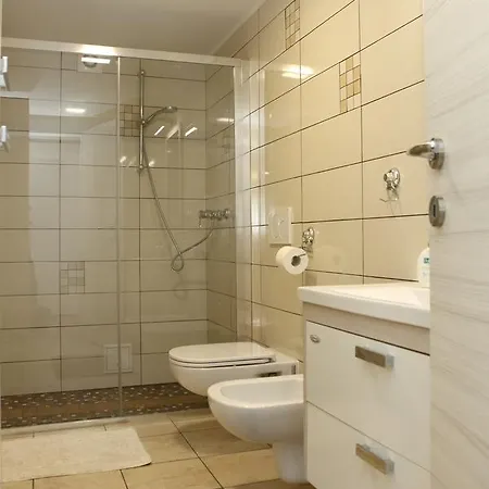Nadia Nk Appartement